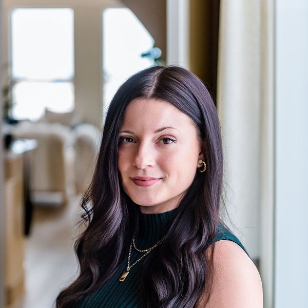 Stephanie Attwell, Associate